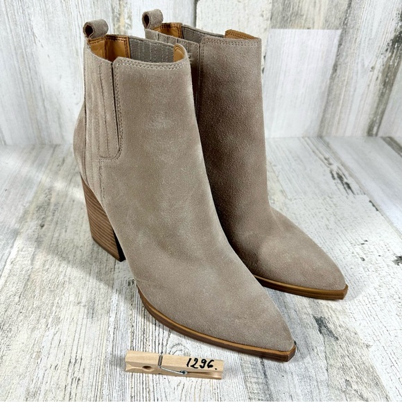 NEW Marc Fisher LTD Oshay Chelsea Suede Pointed Ankle Bootie Taupe Gray #1296 - Picture 11 of 13